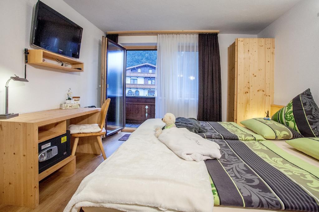 Gaestehaus Waldrand Garni ヴィージング エクステリア 写真