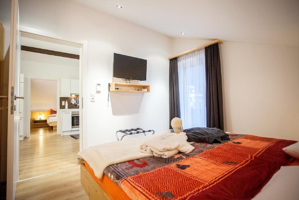 Gaestehaus Waldrand Garni ヴィージング エクステリア 写真