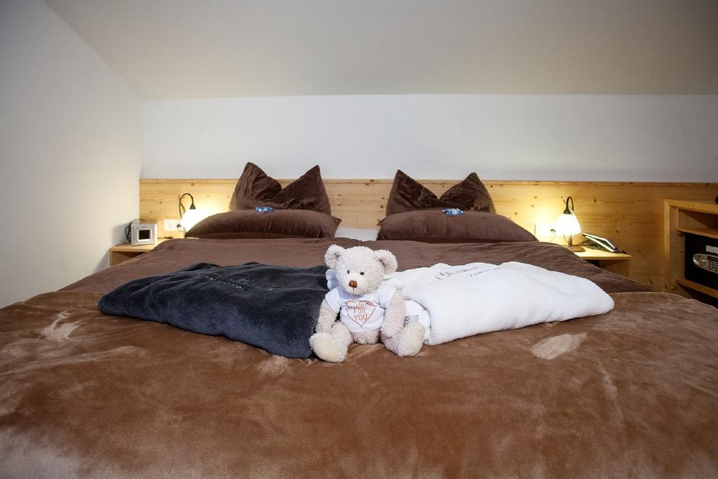 Gaestehaus Waldrand Garni ヴィージング エクステリア 写真